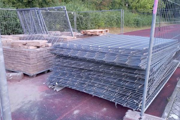 Baumaterialien fr die Erweiterung des BZ