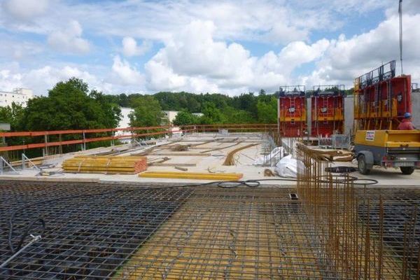 Decke ber EG teilweise betoniert und mit Schalung fr Wnde im 1. OG