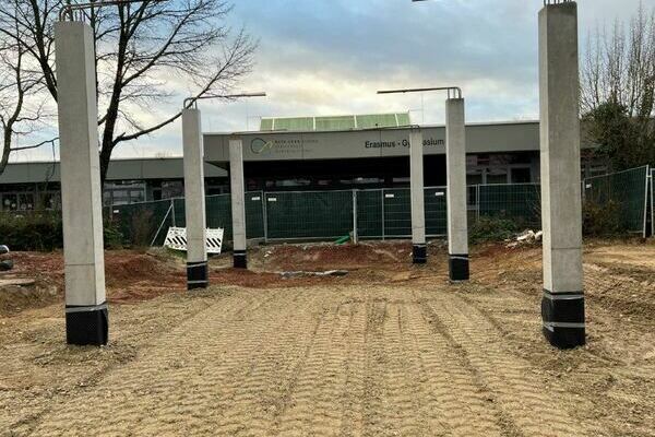 Sttzen Verbindungsgang - Blick Richtung Bestand